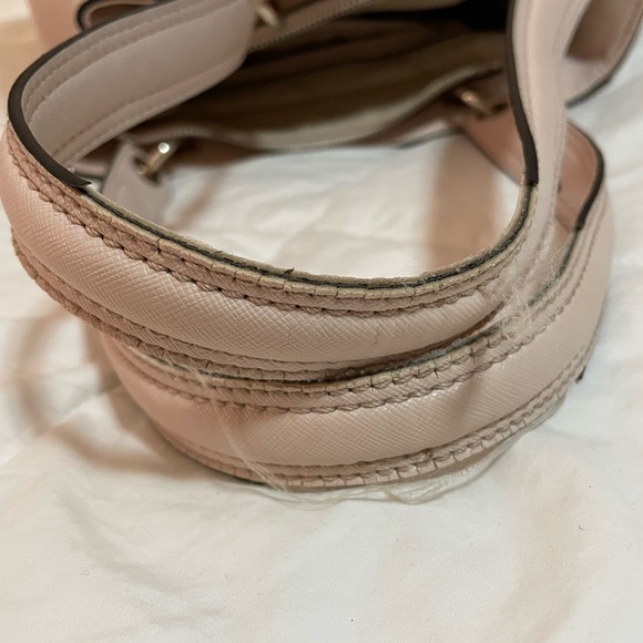 Guess shoulder bag & matching wallet set - Picture 3 of 4